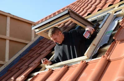 Pose de fenêtres de toit Velux à Sauvessanges